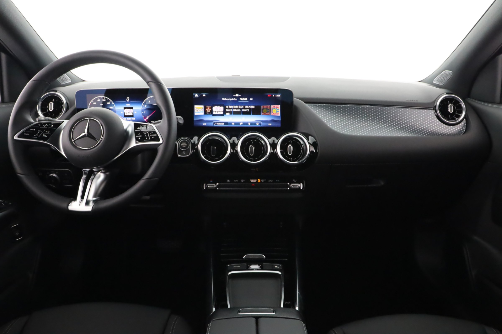 Mercedes-Benz GLA - 2025
