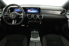 Mercedes-Benz A - 2025