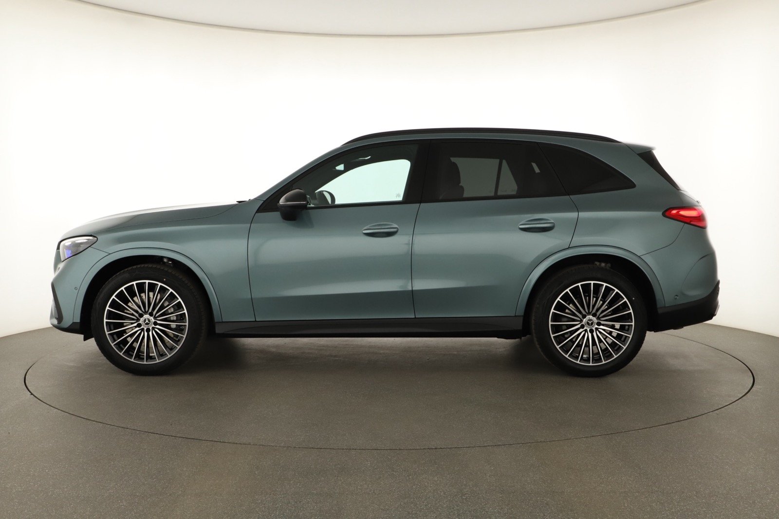 Mercedes - Benz GLC - 2025