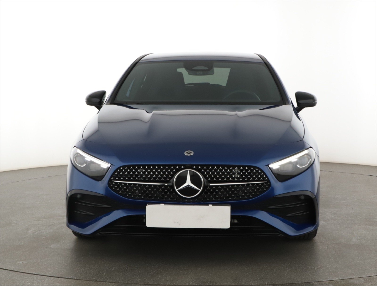 Mercedes-Benz A - 2025