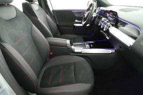 Mercedes-Benz GLB - 2025