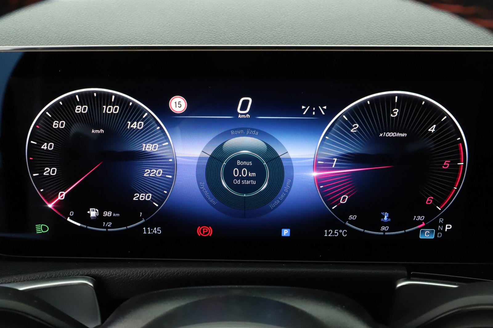 Mercedes - Benz GLB - 2025