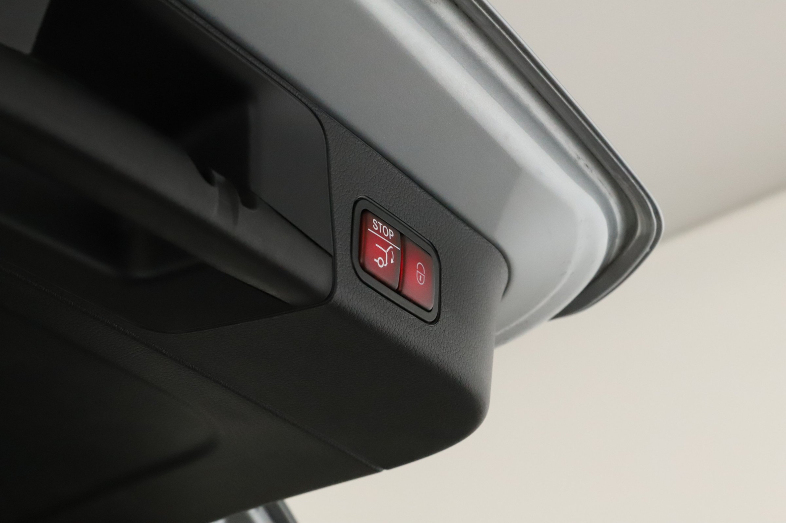 Mercedes - Benz GLB - 2025