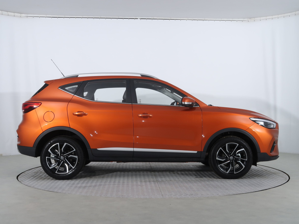 MG ZS SUV
