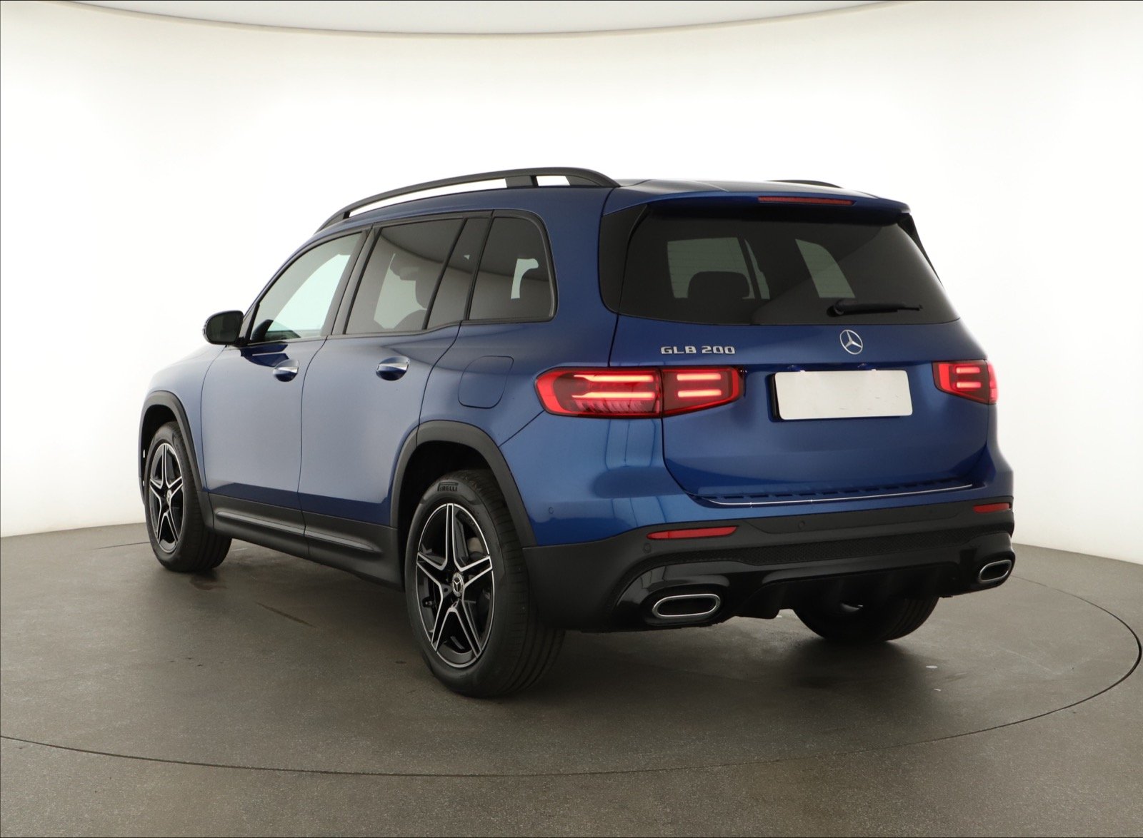 Mercedes-Benz GLB - 2025