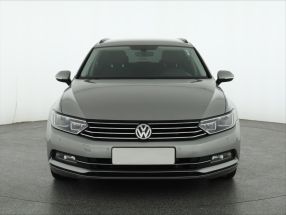 Volkswagen Passat - 2015