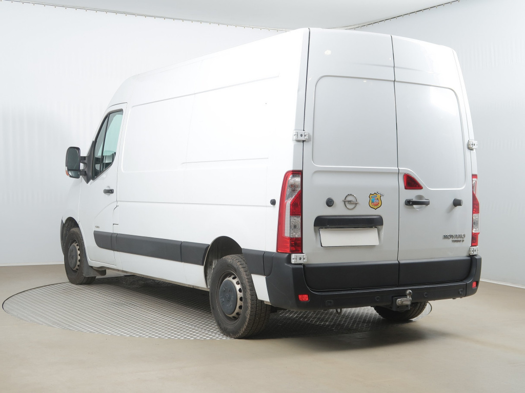 Opel Movano