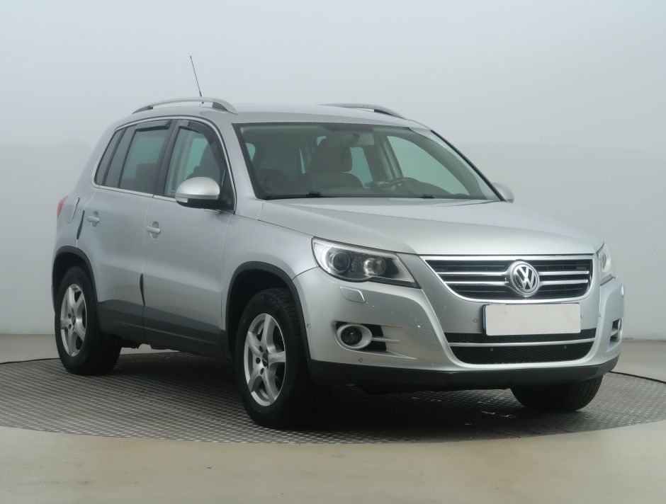 Volkswagen Tiguan - 2009