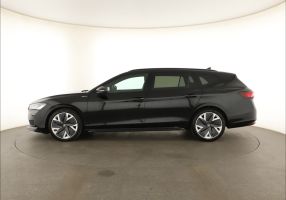 Škoda Superb - 2025