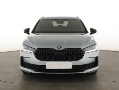 Škoda Superb - 2025