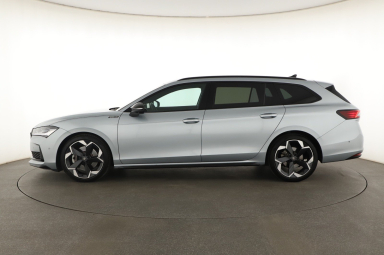 Škoda Superb - 2025