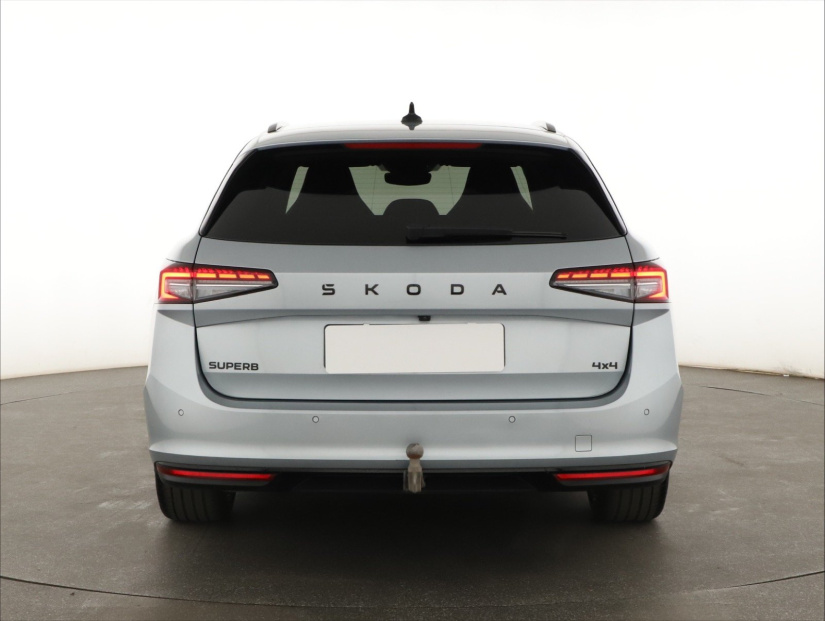 Škoda Superb, 2025