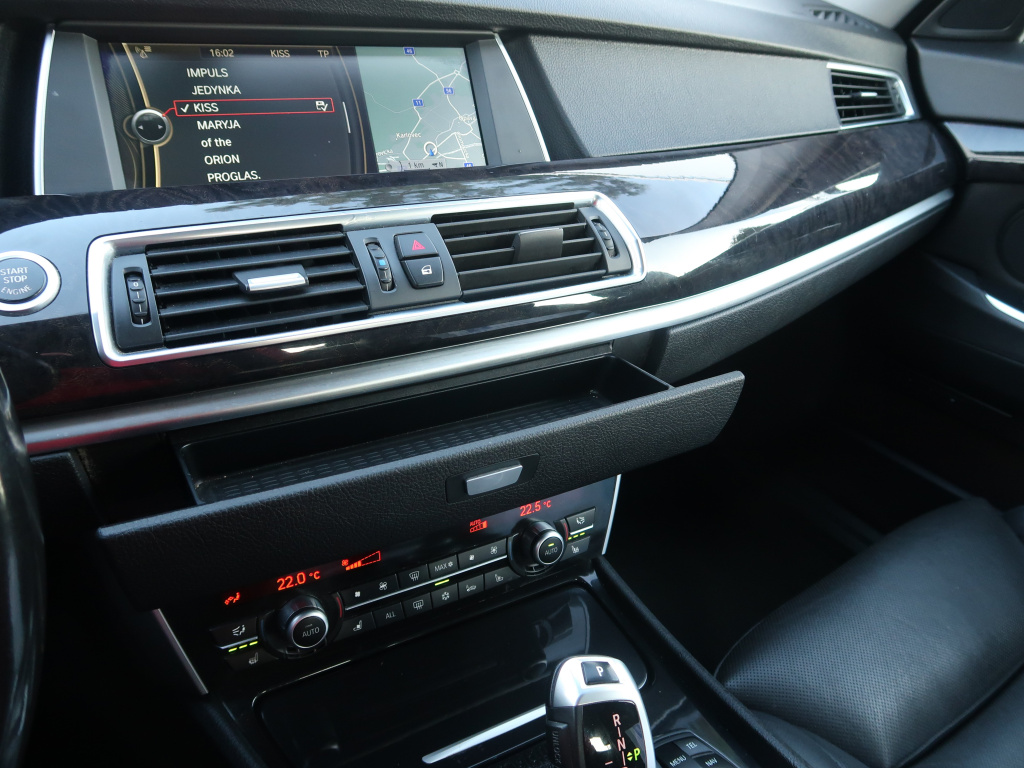 BMW 5GT