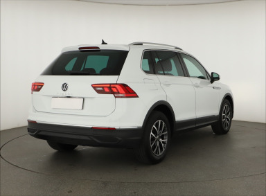 Volkswagen Tiguan - 2023