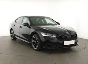 Škoda Superb - 2025