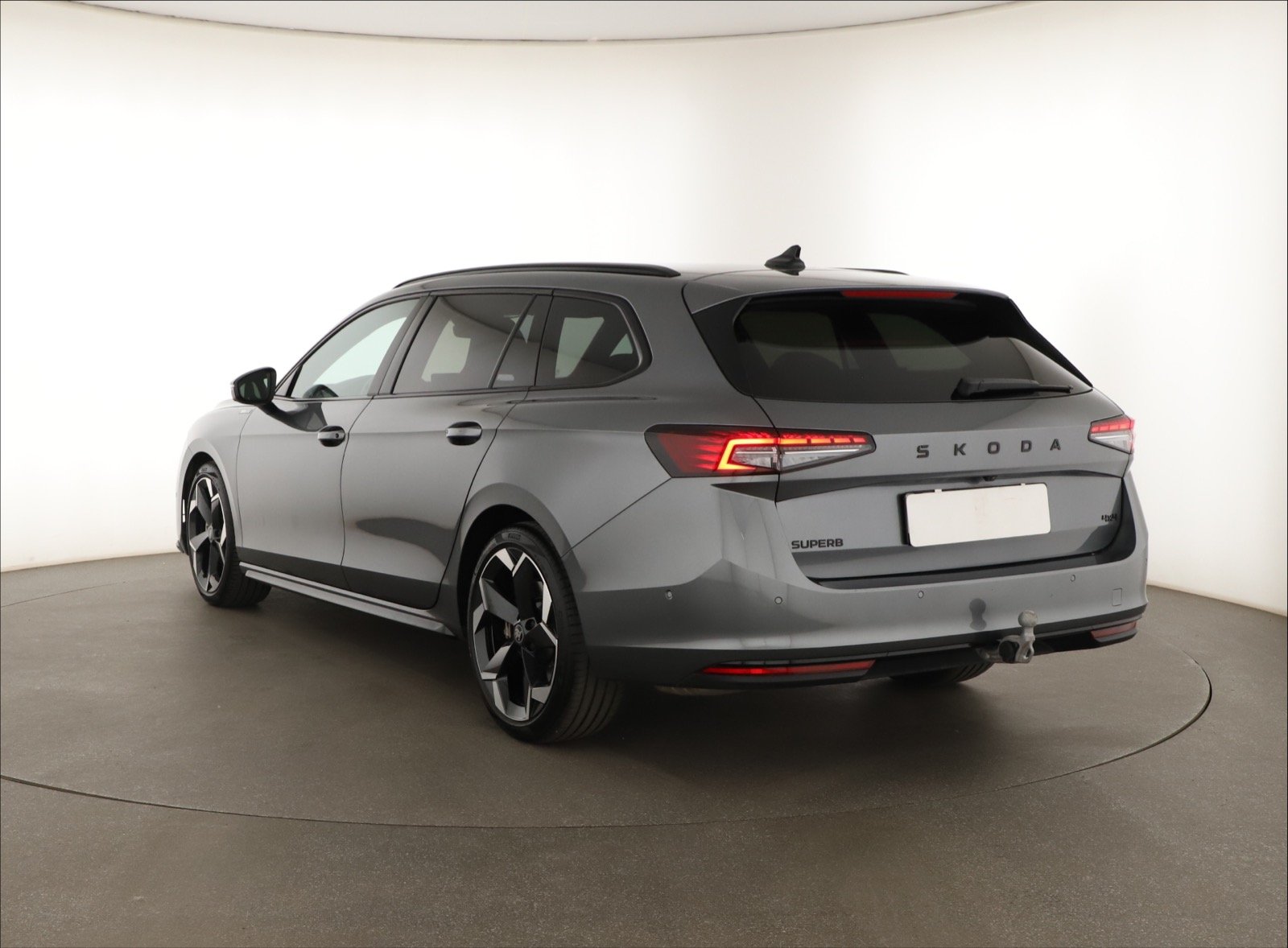 Škoda Superb - 2025