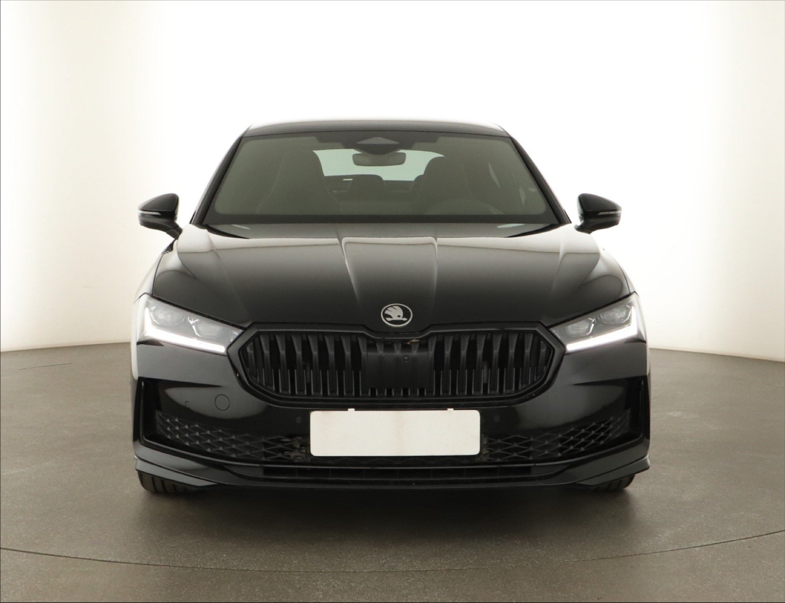 Škoda Superb - 2025