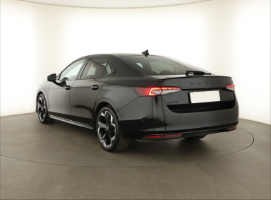 Škoda Superb - 2025