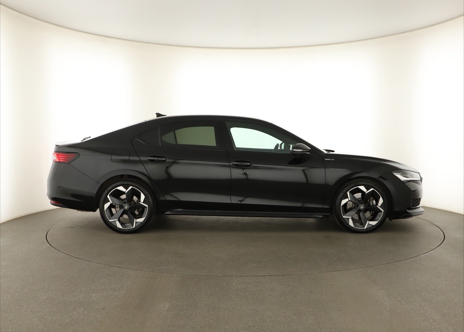 Škoda Superb - 2025