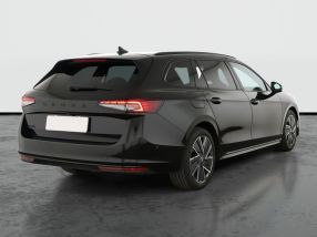 Škoda Superb - 2025
