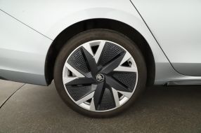 Škoda Superb - 2025