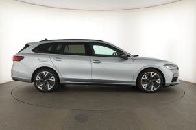 Škoda Superb - 2025
