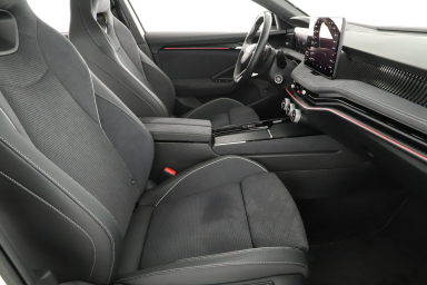 Škoda Superb - 2025