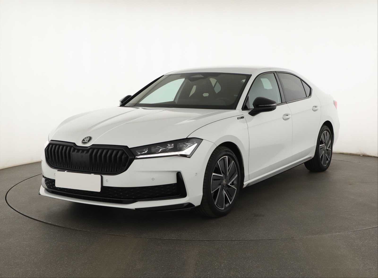 Škoda Superb - 2025
