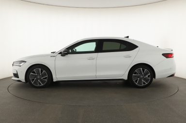 Škoda Superb - 2025