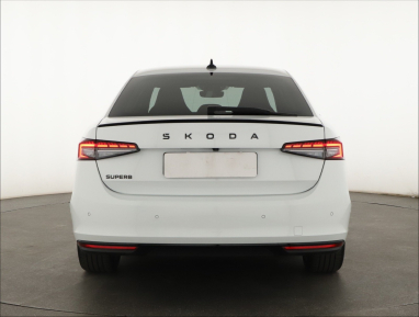 Škoda Superb - 2025