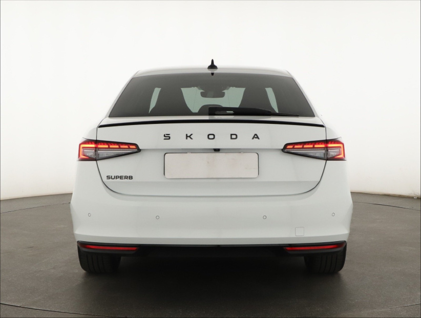 Škoda Superb, 2025