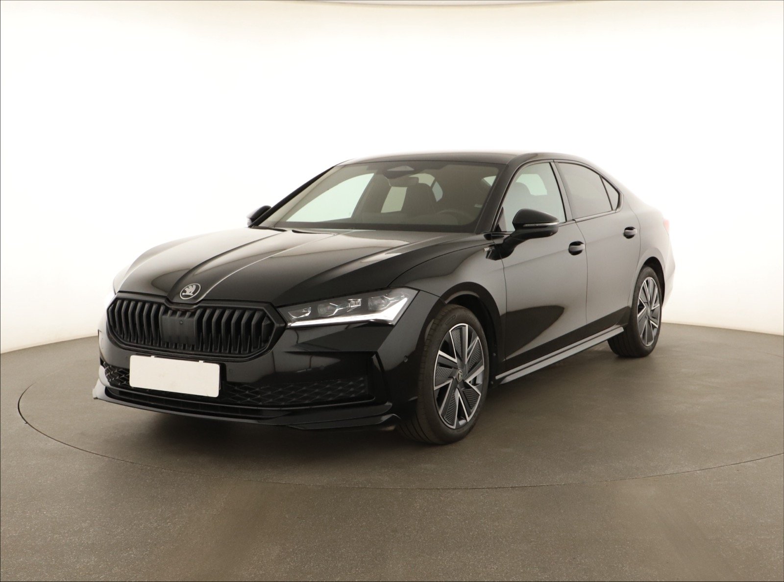Škoda Superb - 2025