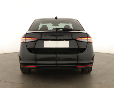 Škoda Superb - 2025