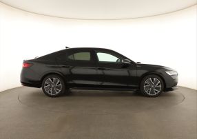 Škoda Superb - 2025