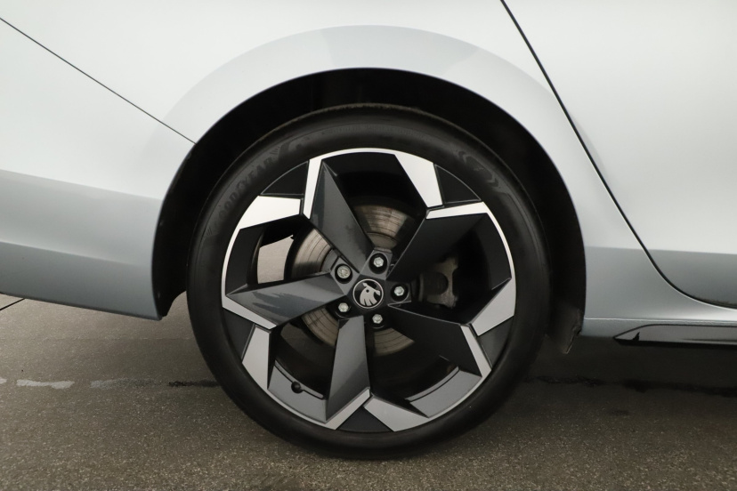 Škoda Superb, 2025