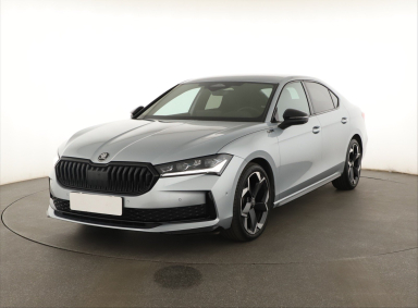 Škoda Superb - 2025