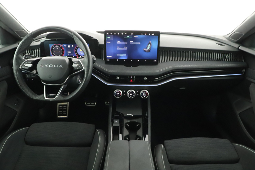 Škoda Superb, 2025