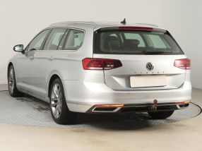 Volkswagen Passat - 2020