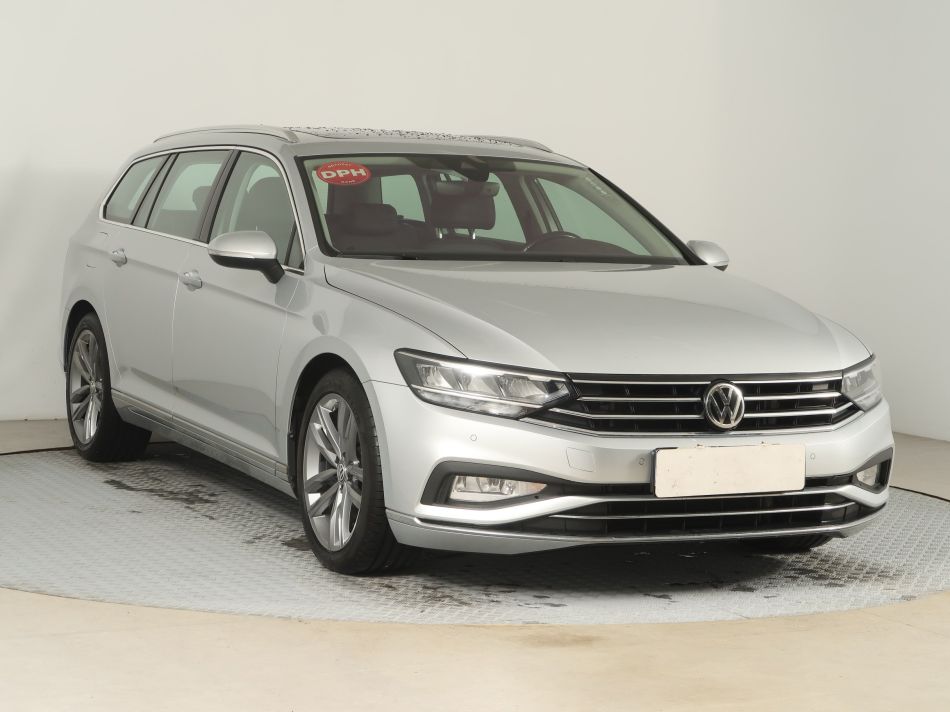 Volkswagen Passat - 2020