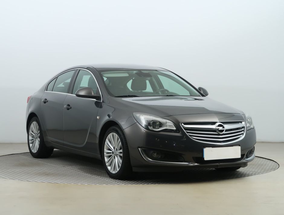 Opel Insignia - 2013