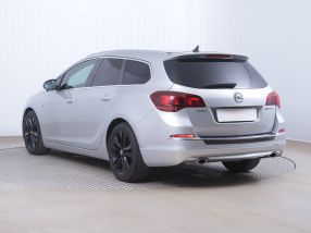 Opel Astra - 2015
