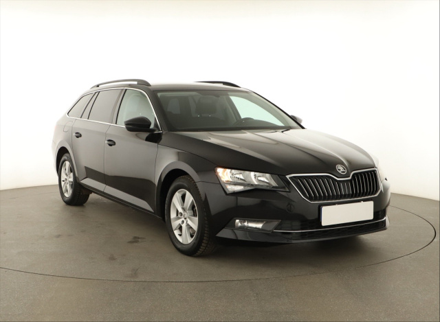 Škoda Superb 2016