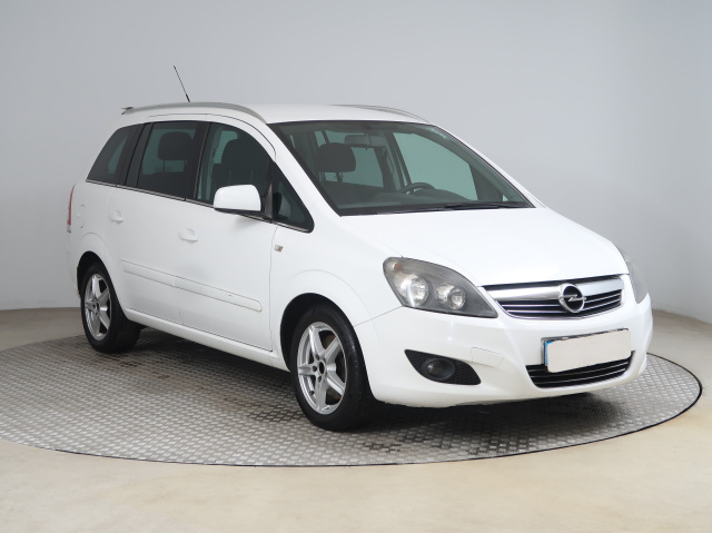 Opel Zafira, 2012