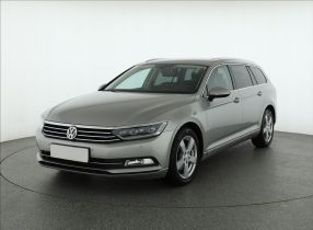 Volkswagen Passat - 2015