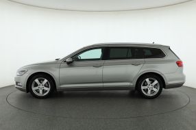 Volkswagen Passat - 2015