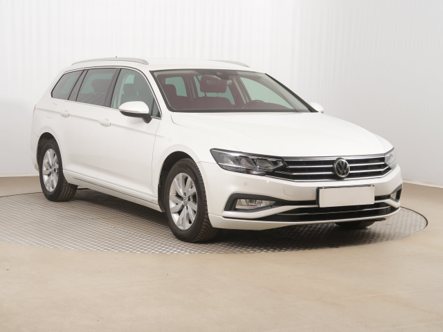 Volkswagen Passat, 2019