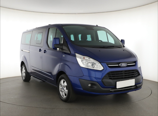 Ford Tourneo Custom 2016
