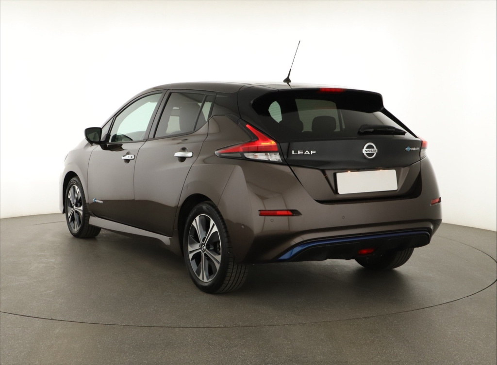 Nissan Leaf 2018 40 kWh 19458km Tekna