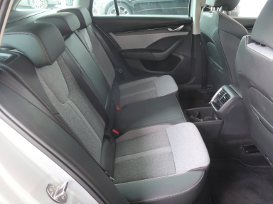Škoda Octavia - 2025