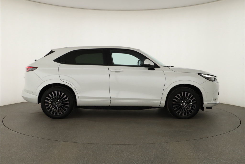 Honda e:Ny1